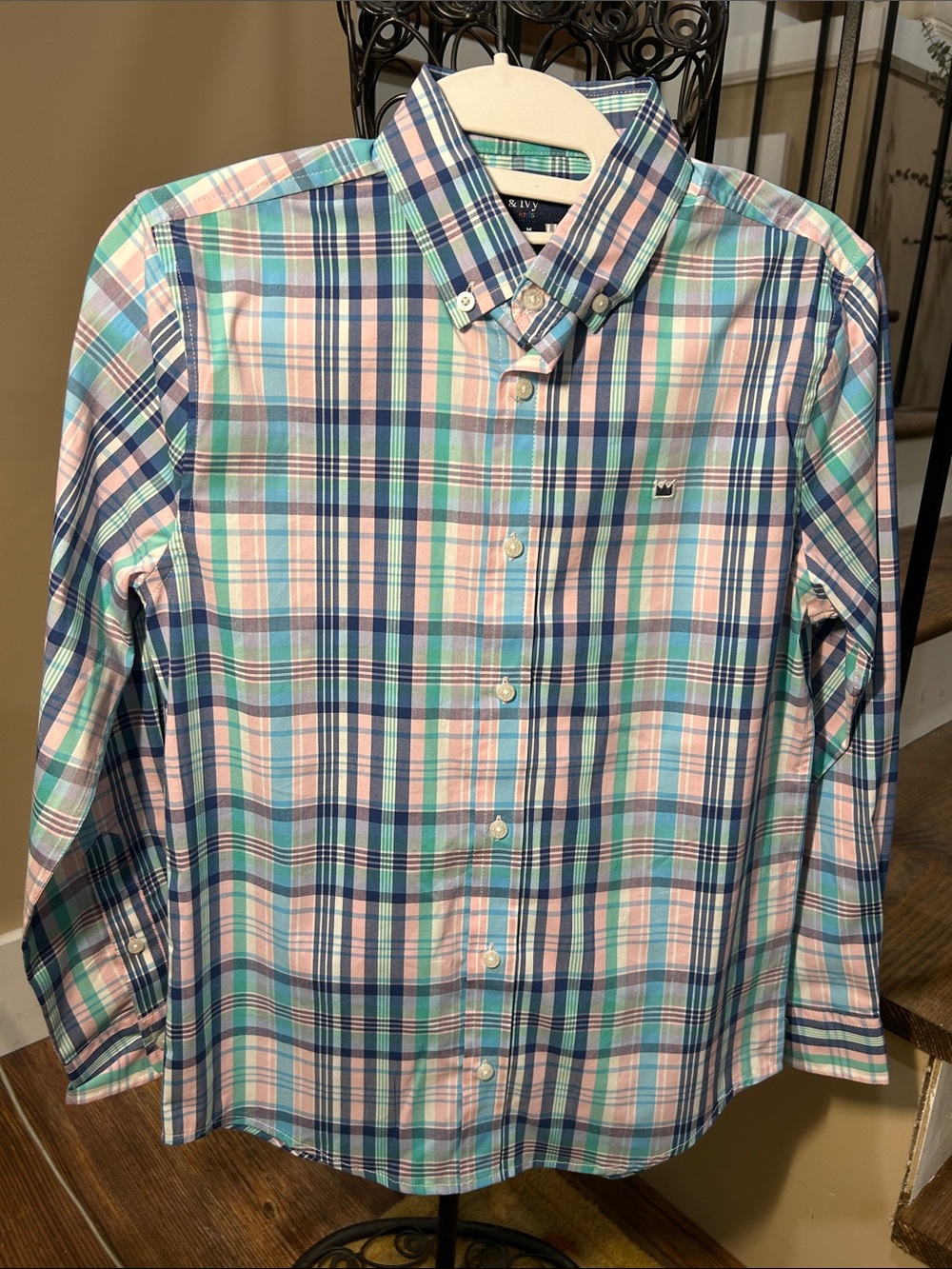 Crown & Ivy Boys M 8-10  Plaid Button-Down Shirt in Navy, Light Blue & Mint